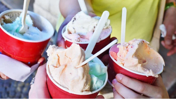 Personalized paper ice cream cups 1 Personalized paper ice cream cups 1